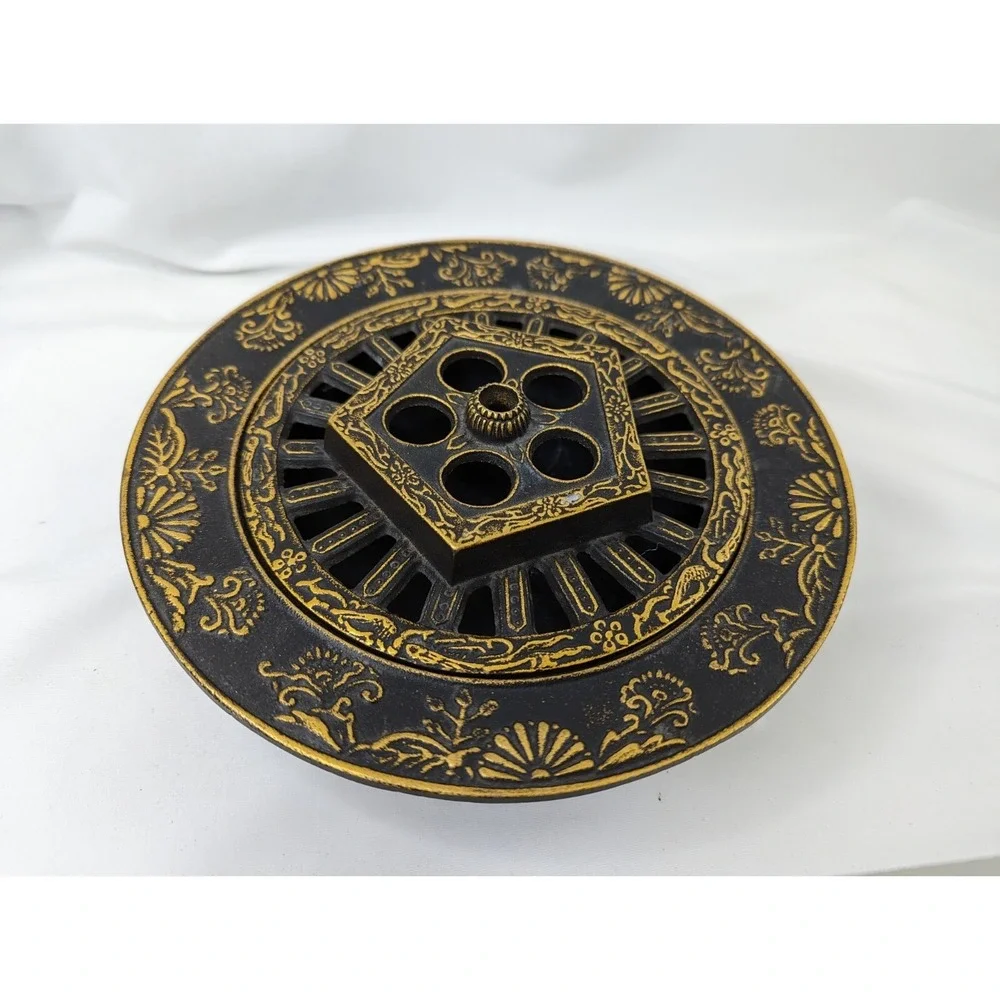 Toyo Cast Iron Incense Holder 8.5 Inch